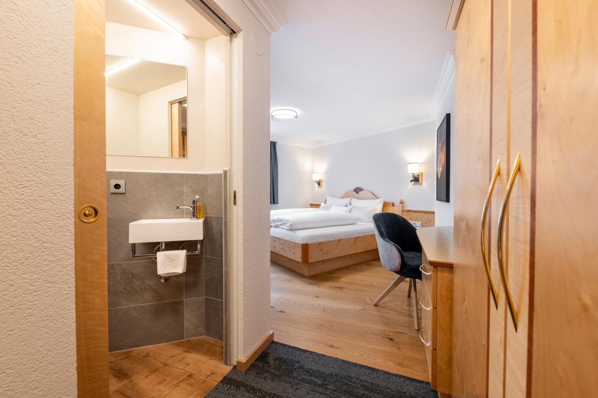 Hotel Jaegerhof Ишгъл Екстериор снимка