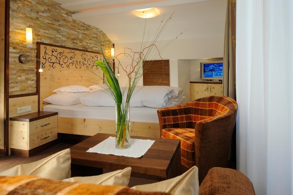Hotel Jaegerhof Ишгъл Стая снимка